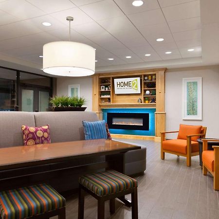 Home2 Suites By Hilton Champaign/Urbana Exterior photo