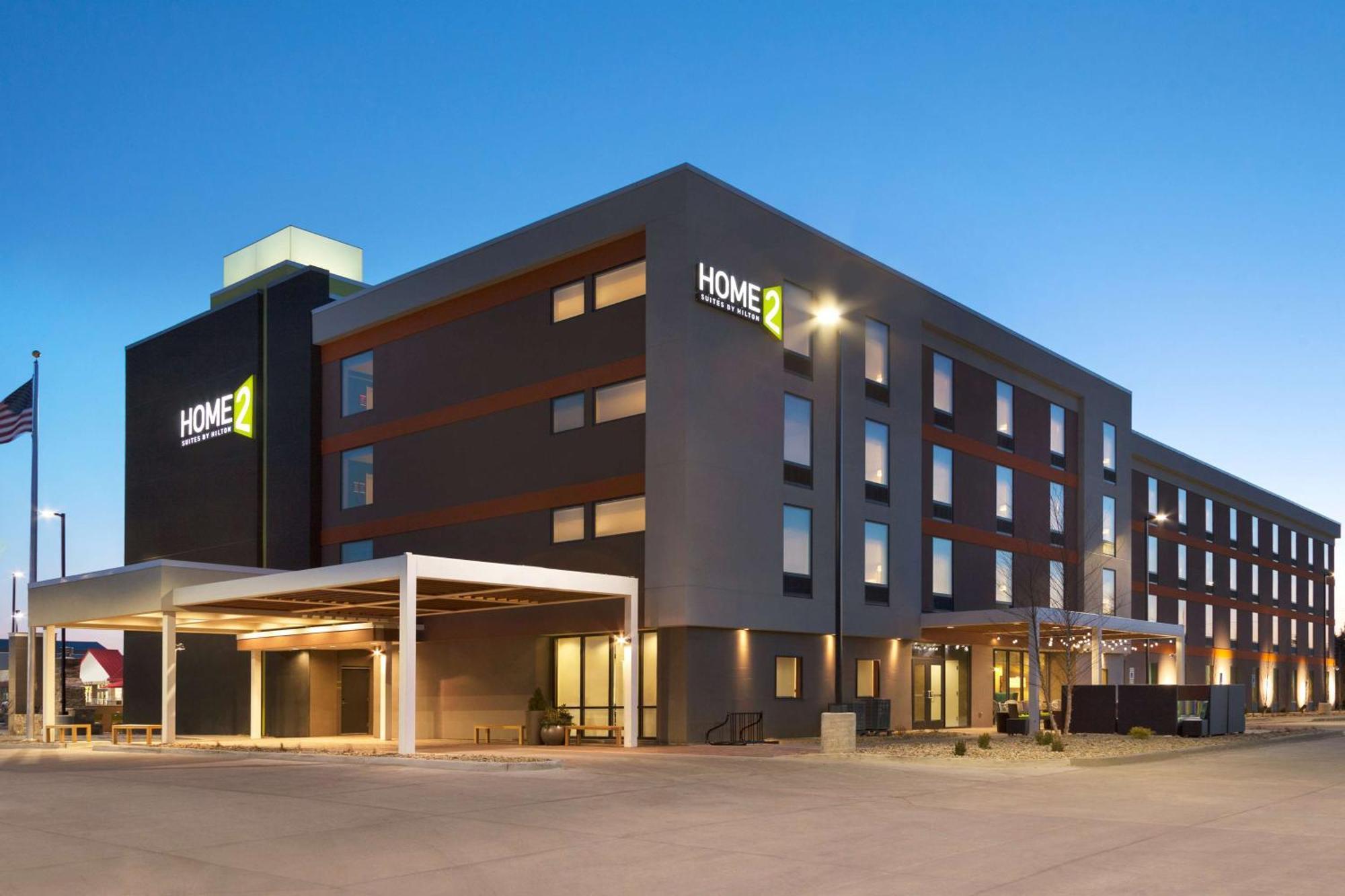 Home2 Suites By Hilton Champaign/Urbana Exterior photo